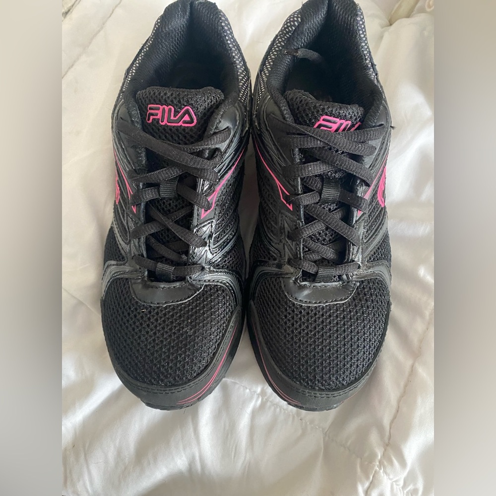 Fila Women's Memory foam Slip Resistant Steel Toe